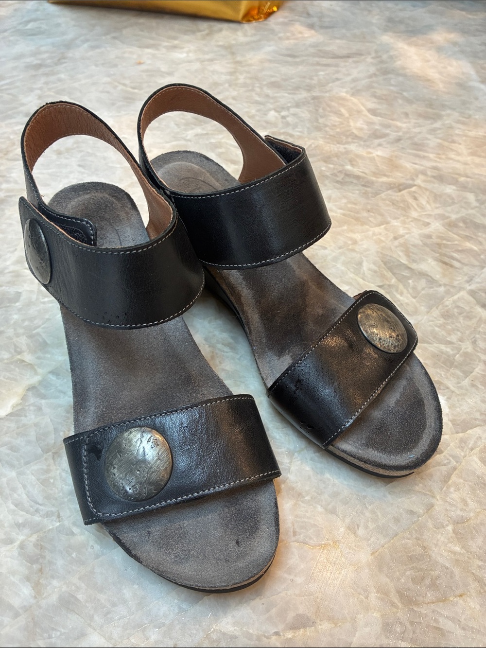 Taos Footwear Black Leather Slingback Sandals with Silver Accents